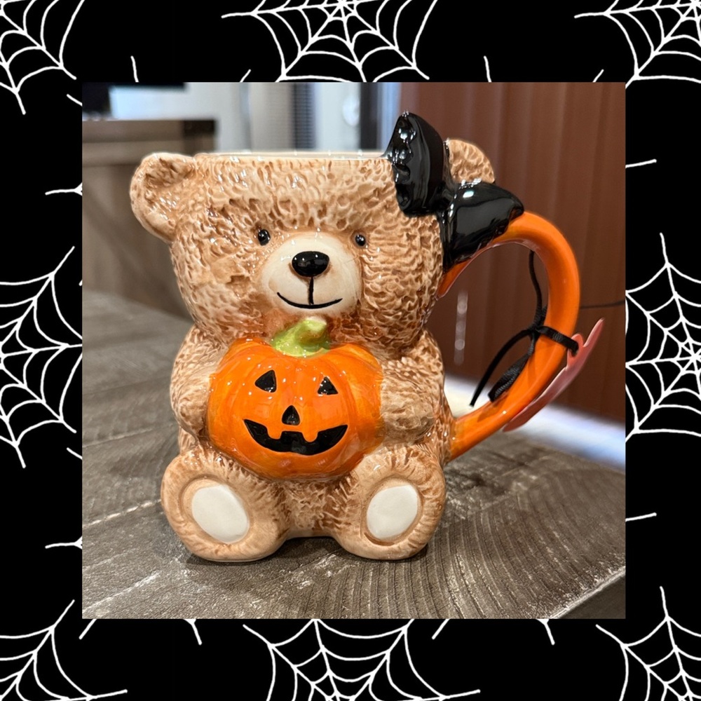 NWT Halloween Teddy Bear Mug